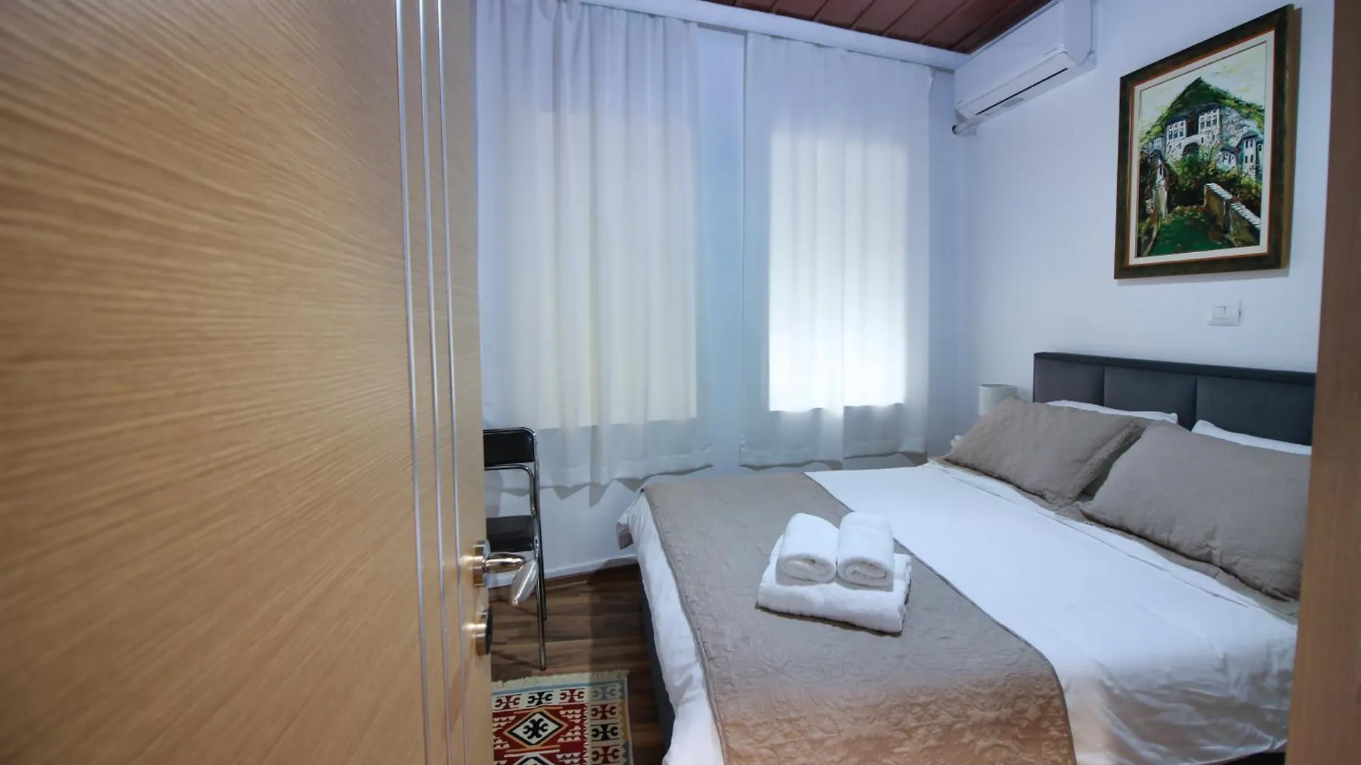 Emblematic House Apartment 1 Gjirokastër 게스트하우스